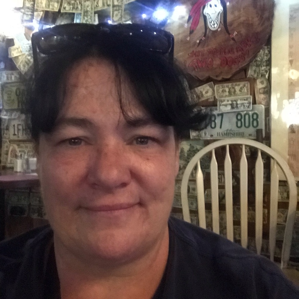 Meet your Posher, Lisa